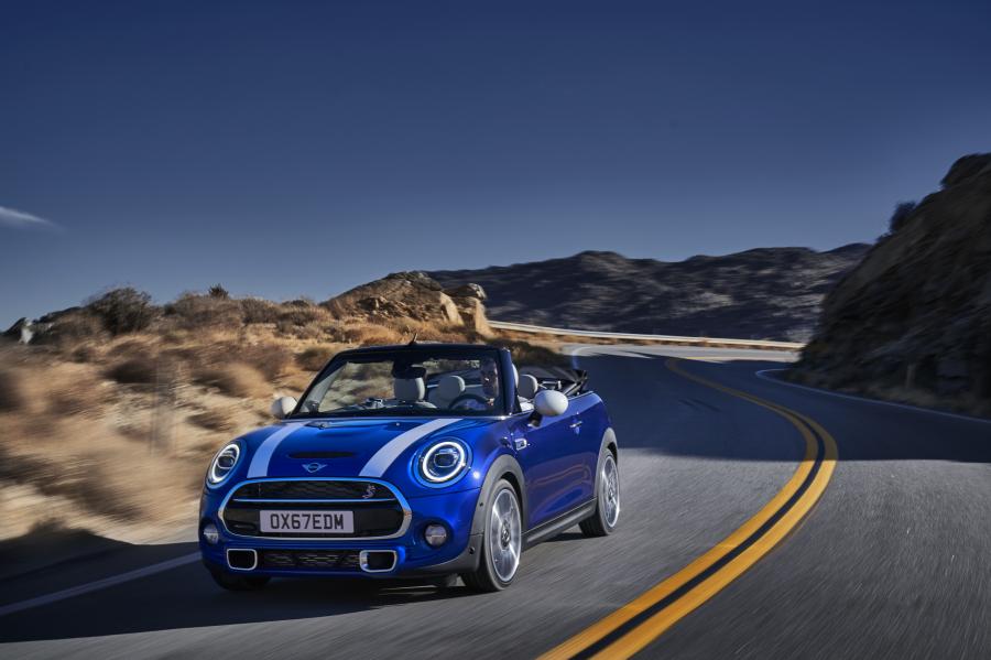 Mini Cooper S Cabrio (F57) 2018 года  (WW) (фото 41 из 222)